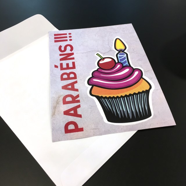 Cartão de Aniversário (ambientado)